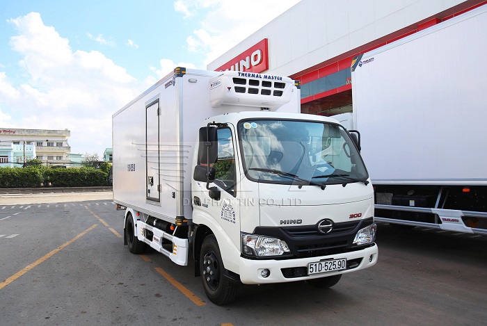 Xe tải Hino 300 series Đại Phát Tín thế hệ mới có gì khác biệt?